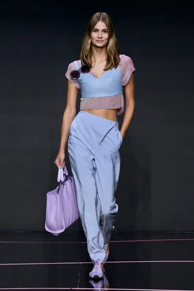 Look 38